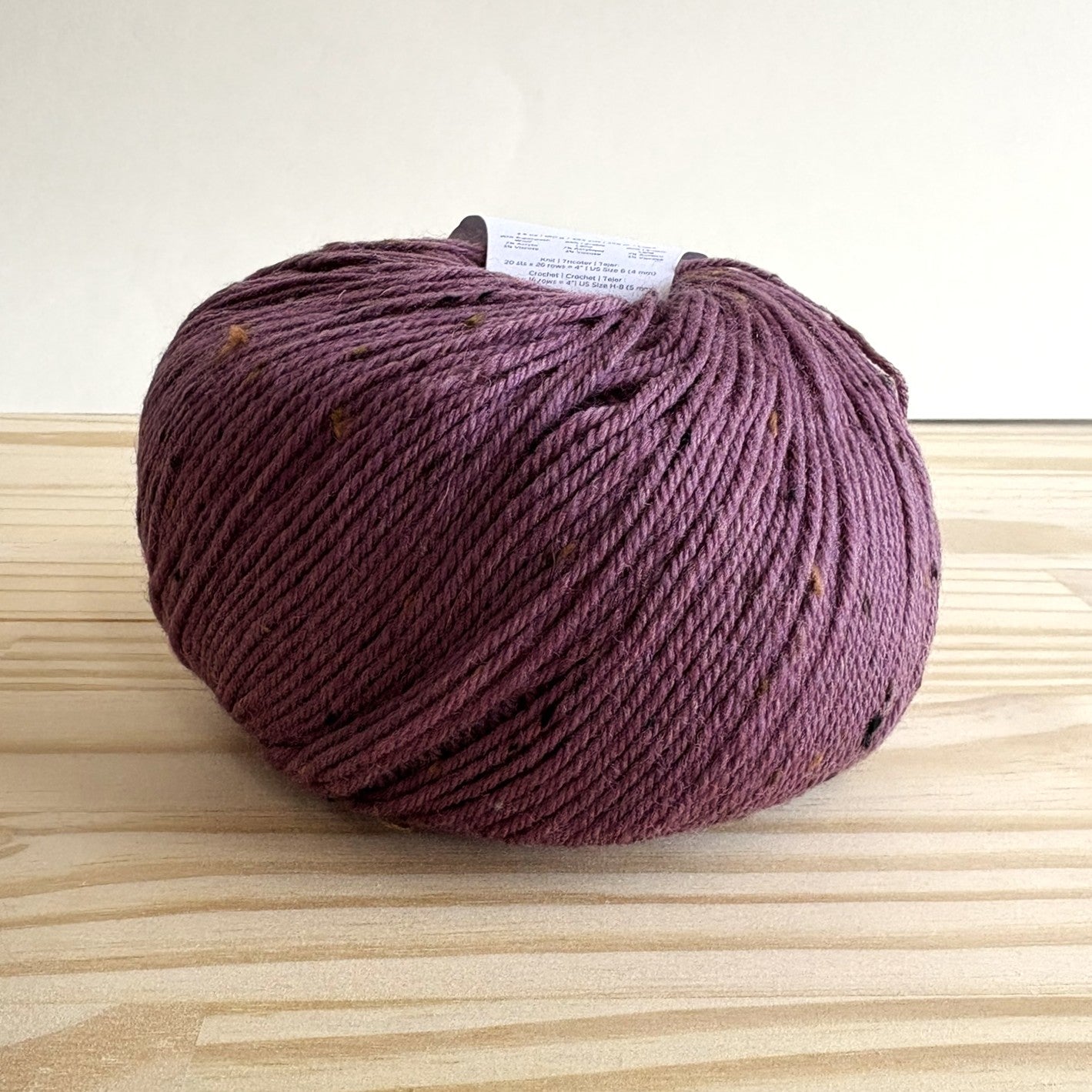 Universal Yarn Deluxe DK Tweed - DK weight yarn, superwash