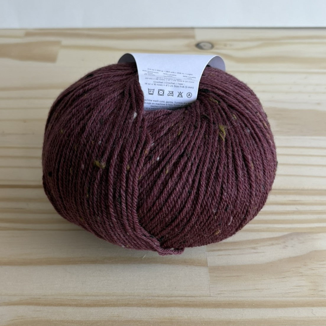 Universal Yarn Deluxe DK Tweed - DK weight yarn, superwash