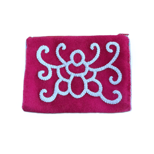 Felted zip pouches by Nancy Jackson - thespinninghand