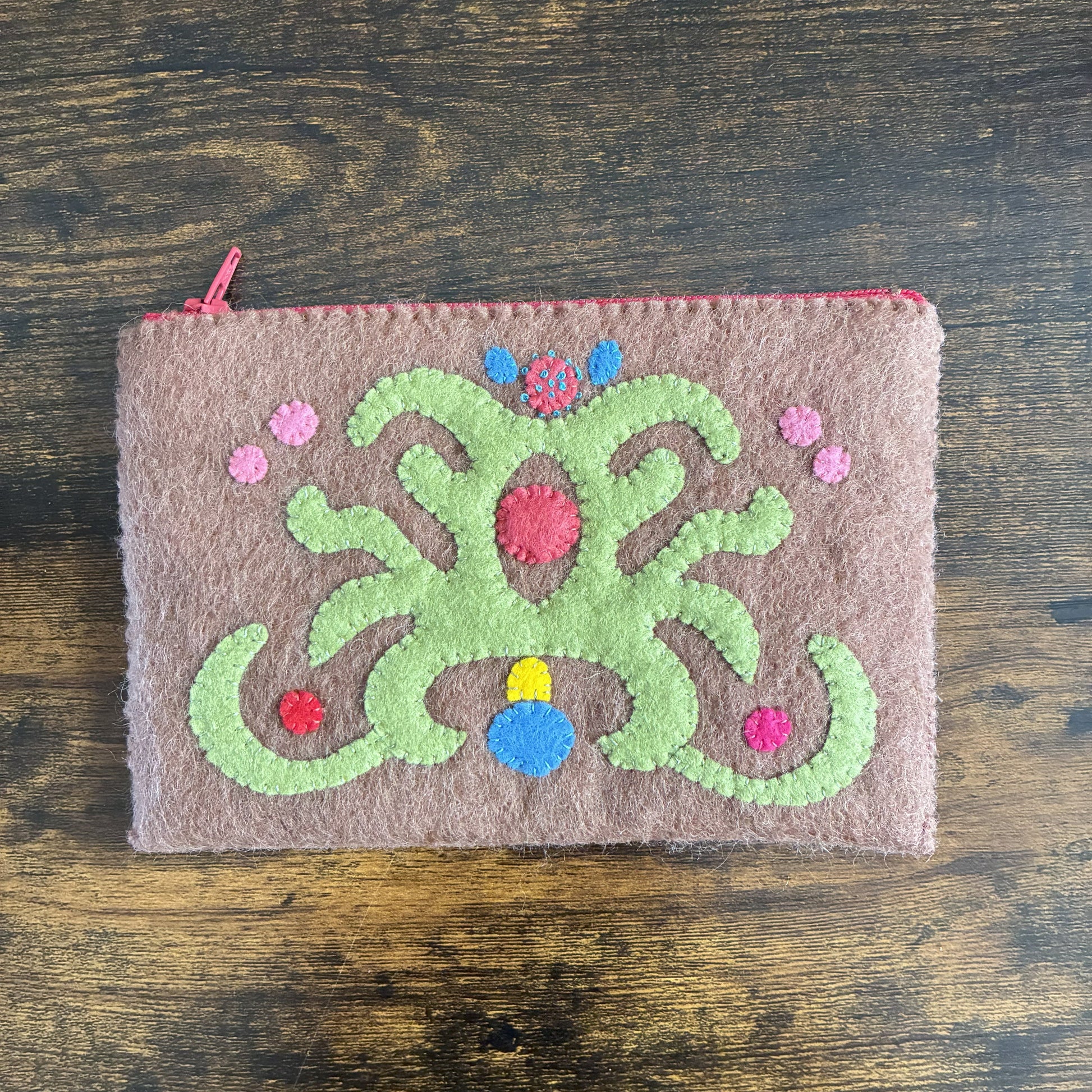Hand Felted Zippered Pouch: Hand Sewn in New Jersey - thespinninghand