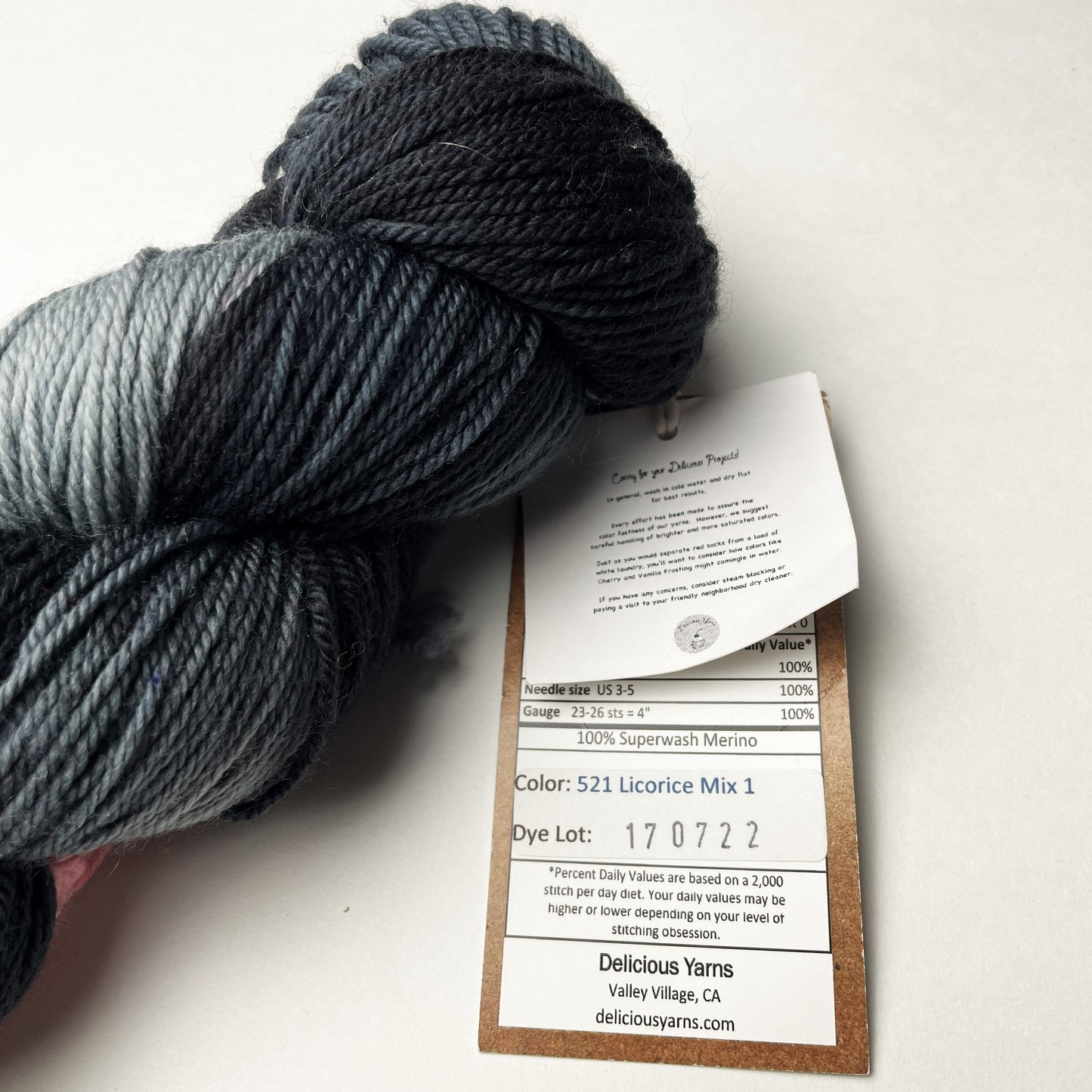 Two Sweets Sport - color 521 Licorice Mix 1 - pure superwash merino