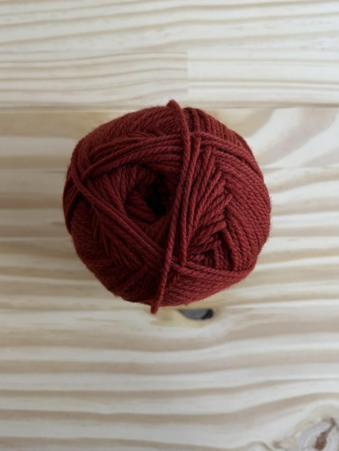 Rust wool yarn - Brown Sheep Nature Spun - color 101 Burnt Sienna