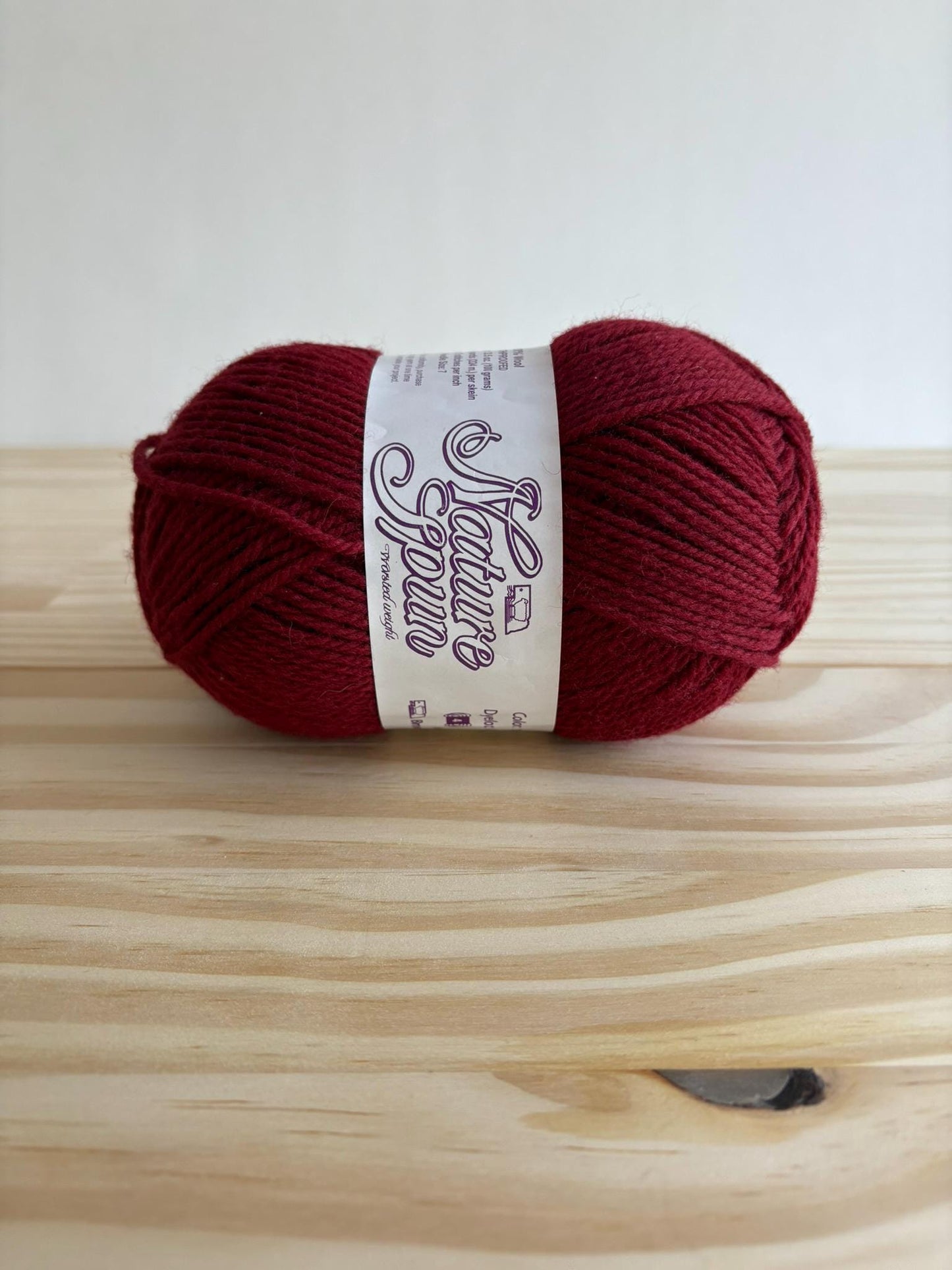 Red wine Brown Sheep Nature Spun worsted weight wool - 200 Bordeaux