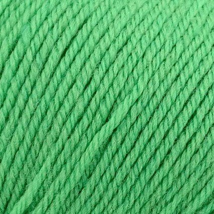Universal Yarn Deluxe DK weight yarn - pure wool yarn, superwash - thespinninghand