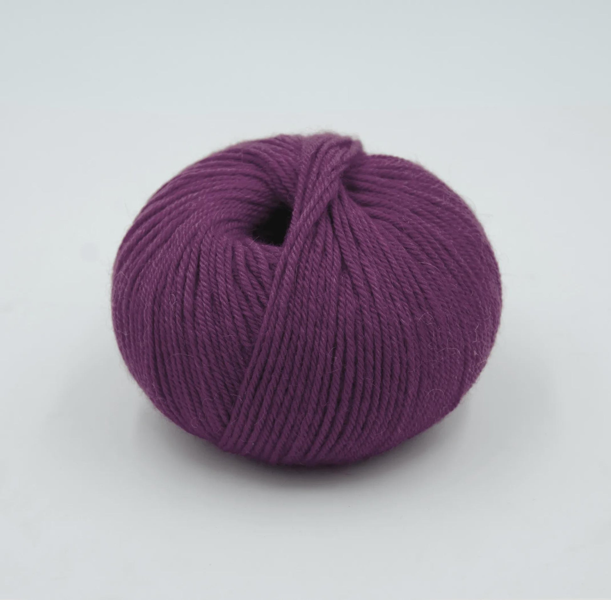 Indiecita Baby Alpaca DK weight yarn - thespinninghand