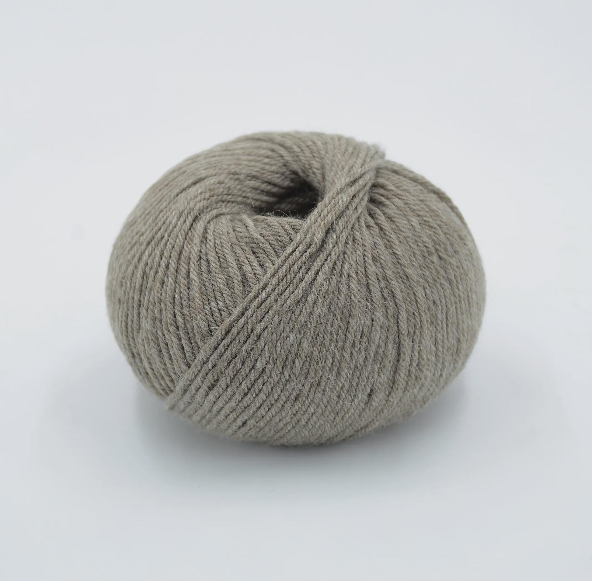 Indiecita Baby Alpaca DK weight yarn - thespinninghand