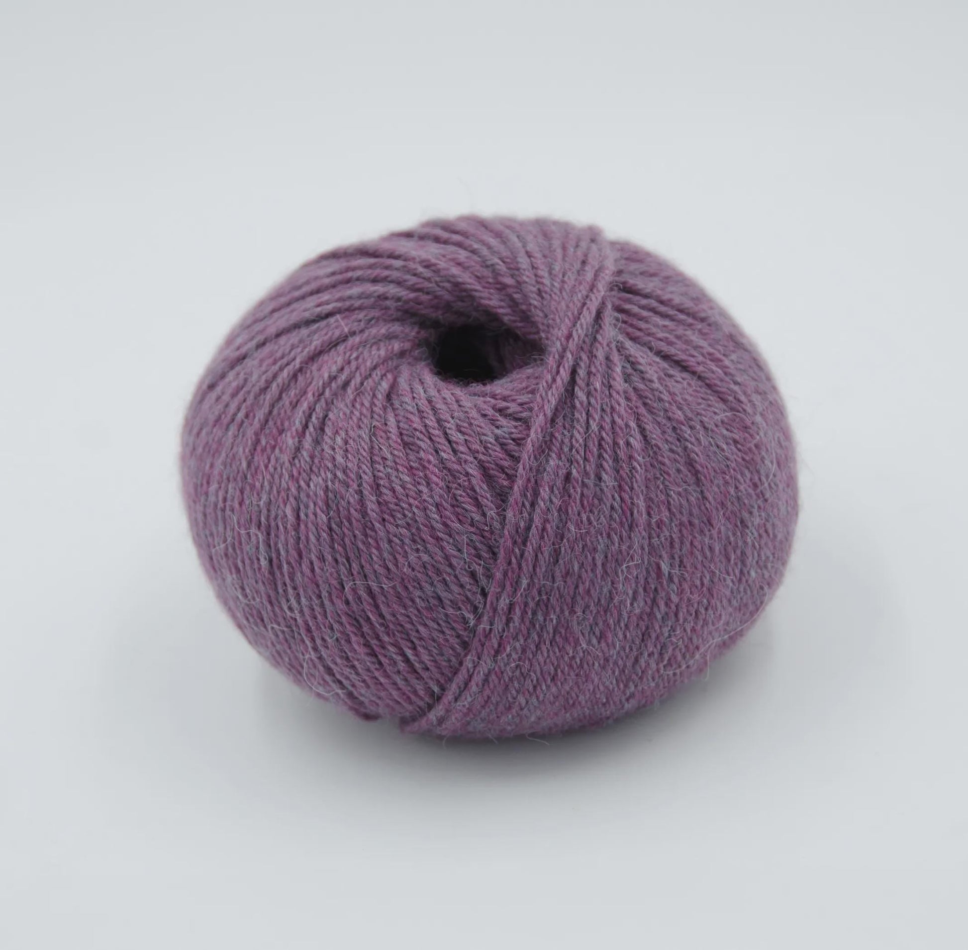 Indiecita Baby Alpaca DK weight yarn - thespinninghand