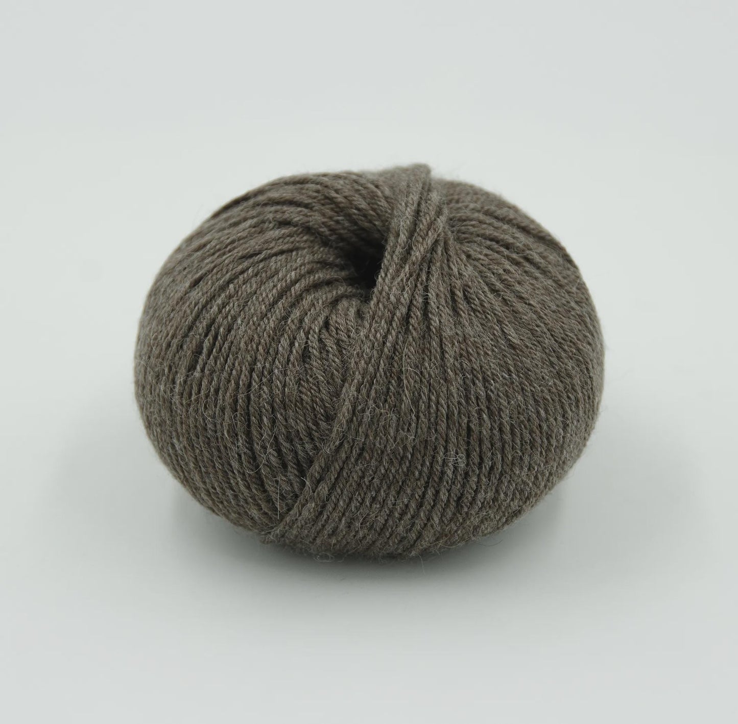 Indiecita Baby Alpaca DK weight yarn - thespinninghand