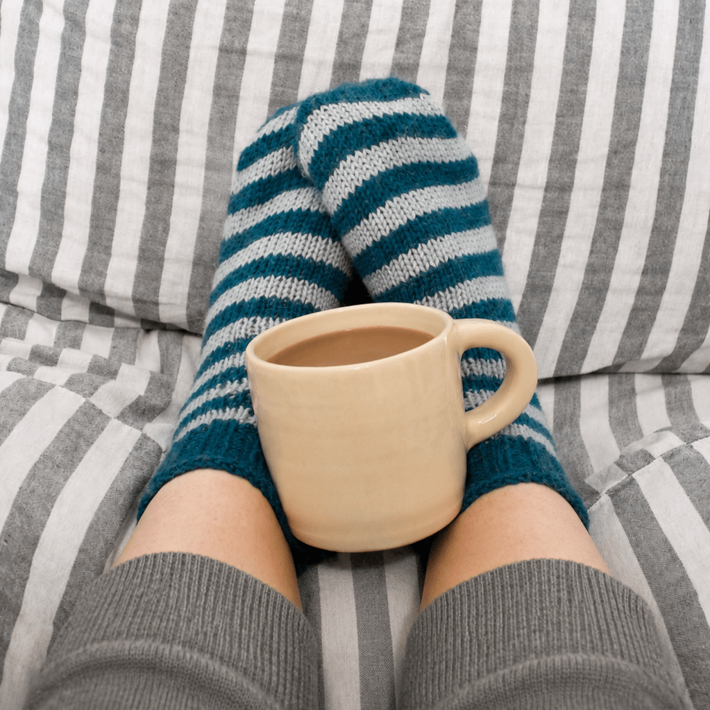 Learn to Knit Slipper Socks - The Joy of Socks Knitting Kit - Pure Alpaca Yarn - thespinninghand