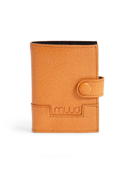 Leather needle case - sewing needle case from MUUD - thespinninghand