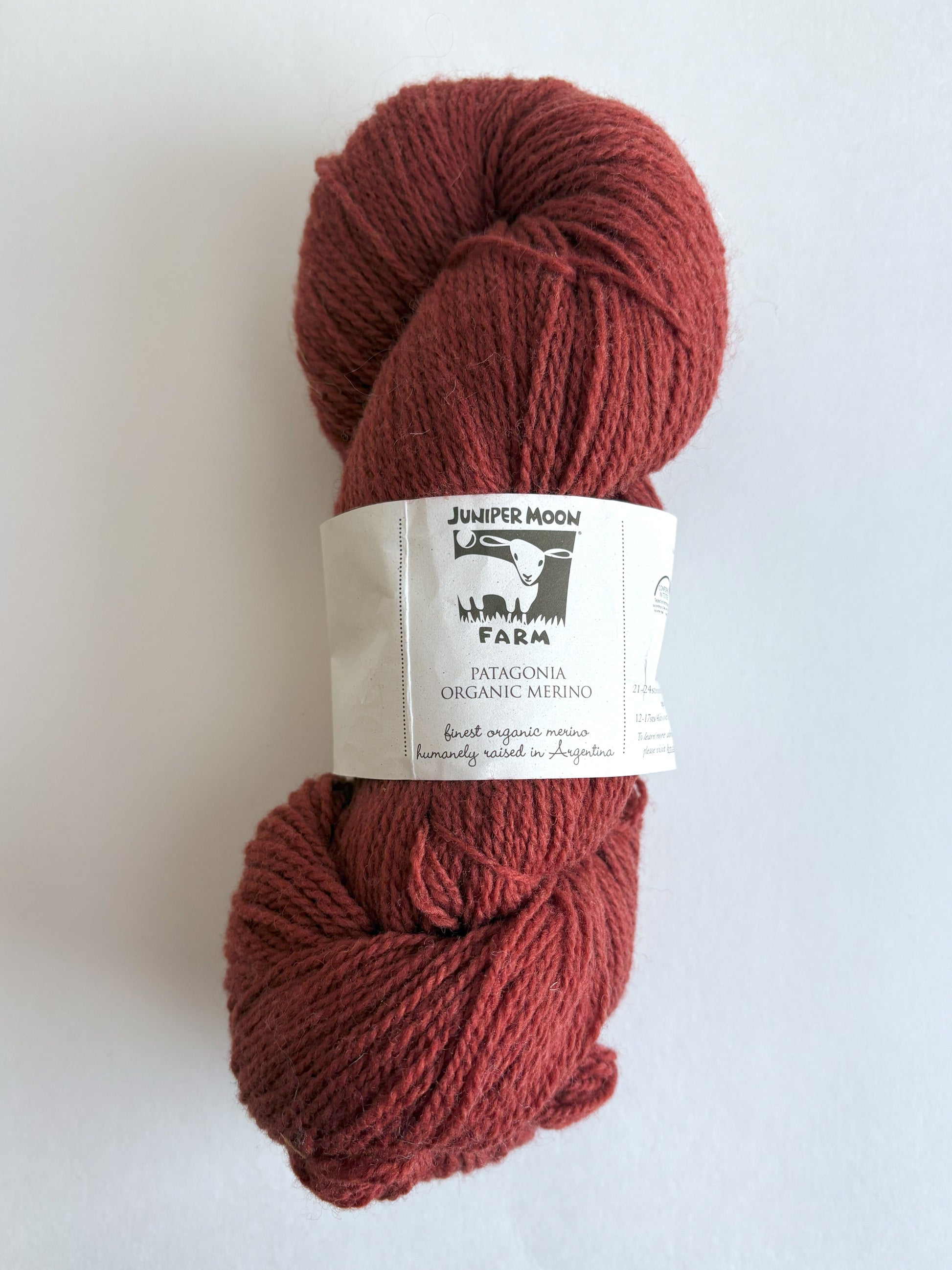 Patagonia pure merino - Juniper Moon Farm organic yarn - thespinninghand