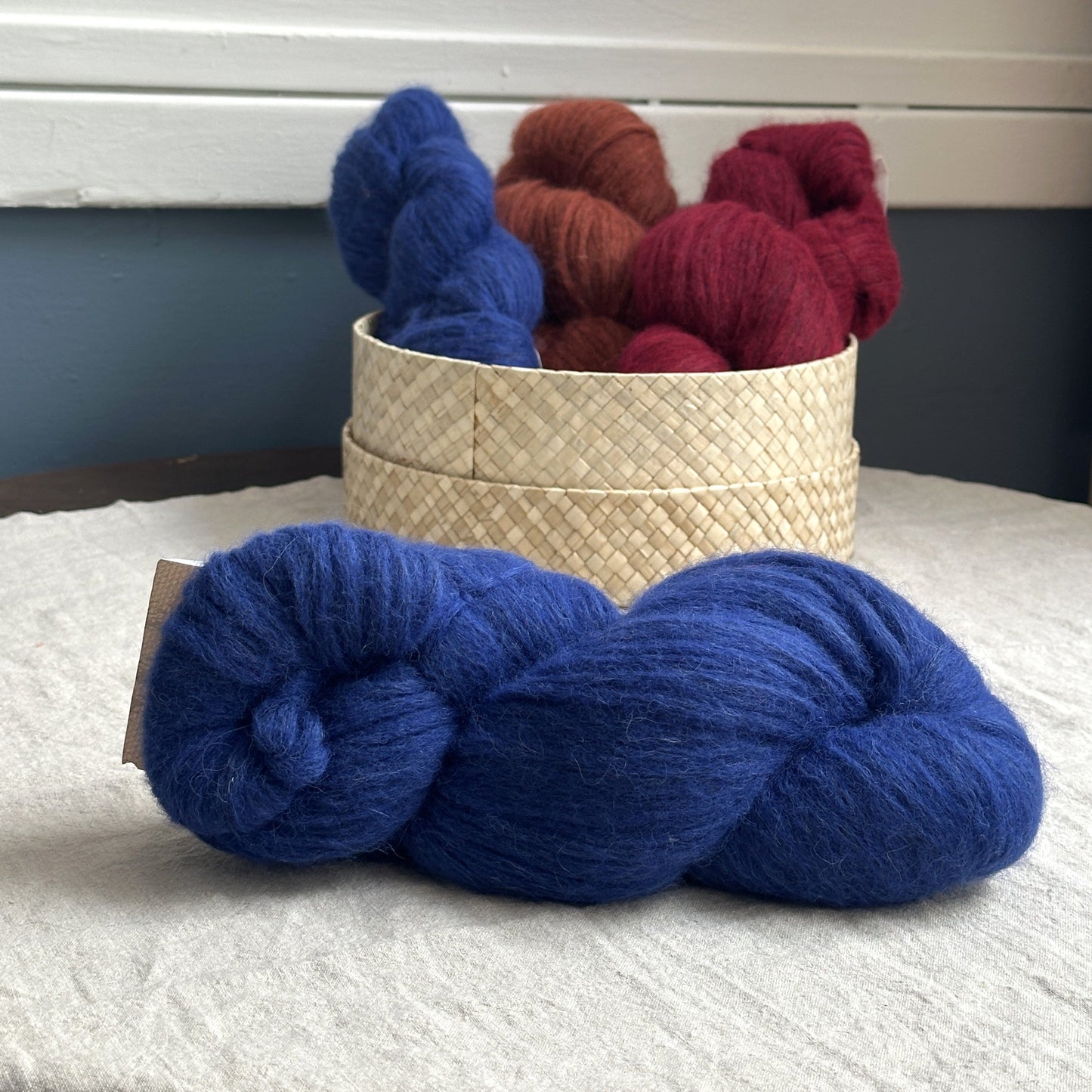 Plymouth Aireado - fluffy fuzzy alpaca merino blend yarn - thespinninghand