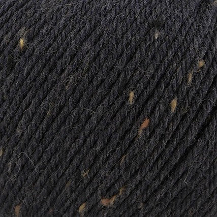 Universal Yarn Deluxe DK Tweed - DK weight yarn, superwash - thespinninghand